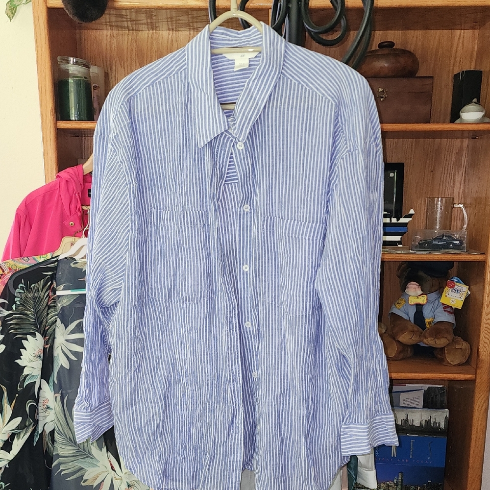 H&M Womens Lavender and White Striped Casual Shirt